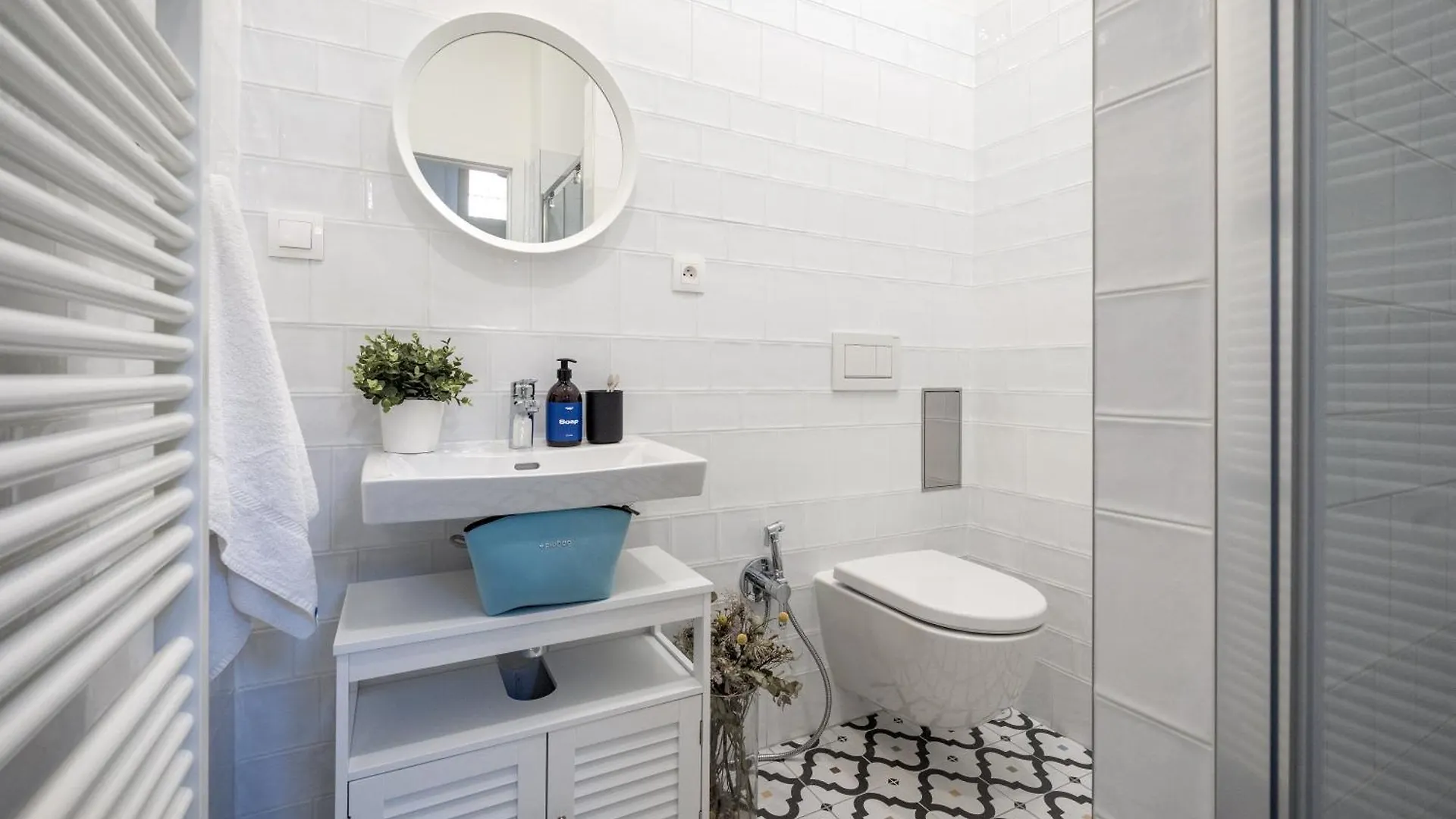 Prague Days - Private Terrace - Spacious Studio - Hip District Appartement