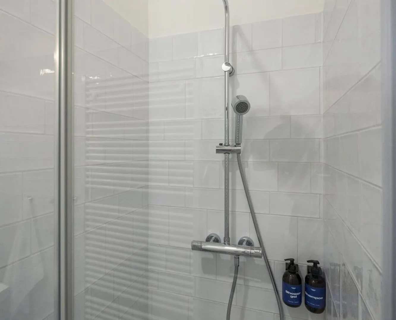Prague Days - Private Terrace - Spacious Studio - Hip District 0*,