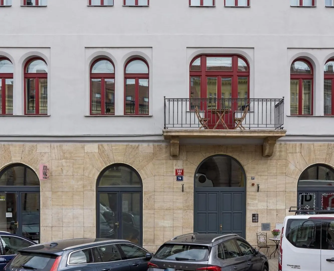 Prague Days - Private Terrace - Spacious Studio - Hip District Appartement